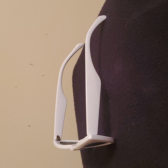 White Cat Eye Sunglasses - Picture 6 of 8